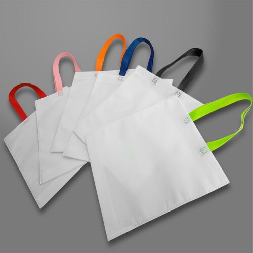 X-15318N - Sacola TNT - 41x36 - Alça: 51 cm
